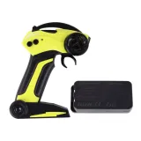 dynamiczna jazda autkiem rc 4x4 po różnych nawierzchniach