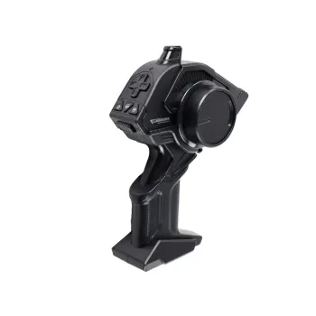 Prezentacja wymiennych śmigieł i sterów do motorówki RC