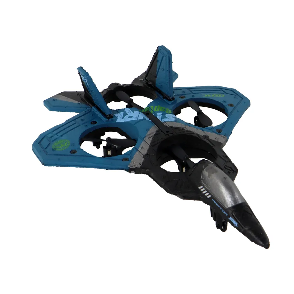 Wytrzymały samolot RC ze śmigłami i realistycznymi kołami