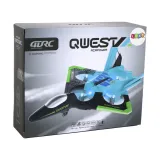 Intuicyjny pilot do sterowania niebieskim myśliwcem RC z bliska