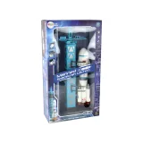 Panel słoneczny oraz ramie mechaniczne w zestawie kosmicznym