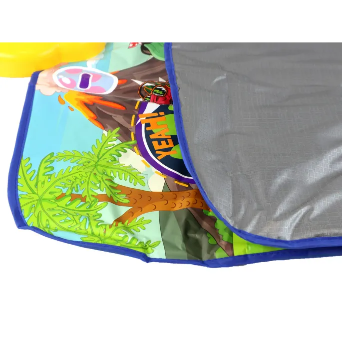 Dziecko bawiące się na macie do tańca z dinozaurami