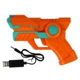 Efektowny niebieski samochód z funkcją jazdy po ścianach na białym tle