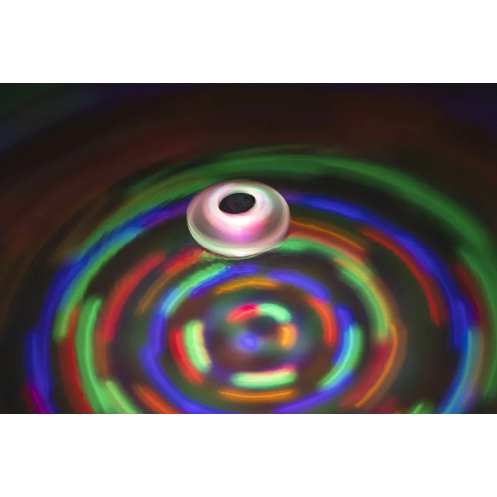 Lampa LED Bestway – akcesorium do relaksu i zabawy w basenie