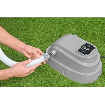 Zbliżenie na panel sterowania podgrzewacza wody Bestway 58259