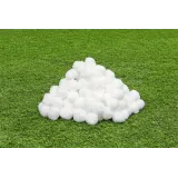 Kuleczki filtracyjne do basenu prezentujące swoją strukturę