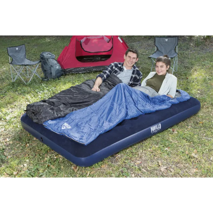 Materac dmuchany Bestway 67002 z widocznym zaworem do pompowania