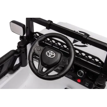 Auto Na Akumulator Toyota FJ Biała 4x4