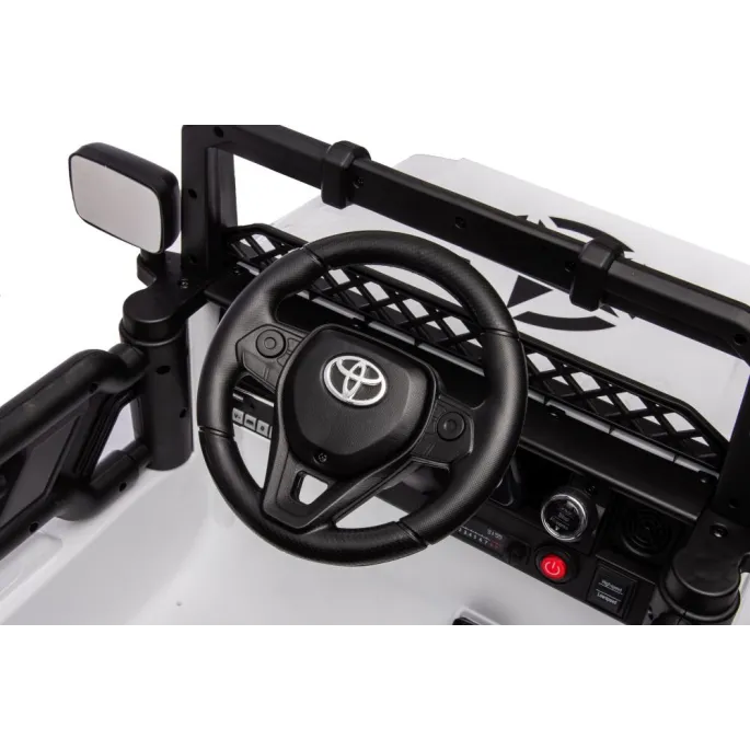 Auto Na Akumulator Toyota FJ Biała 4x4