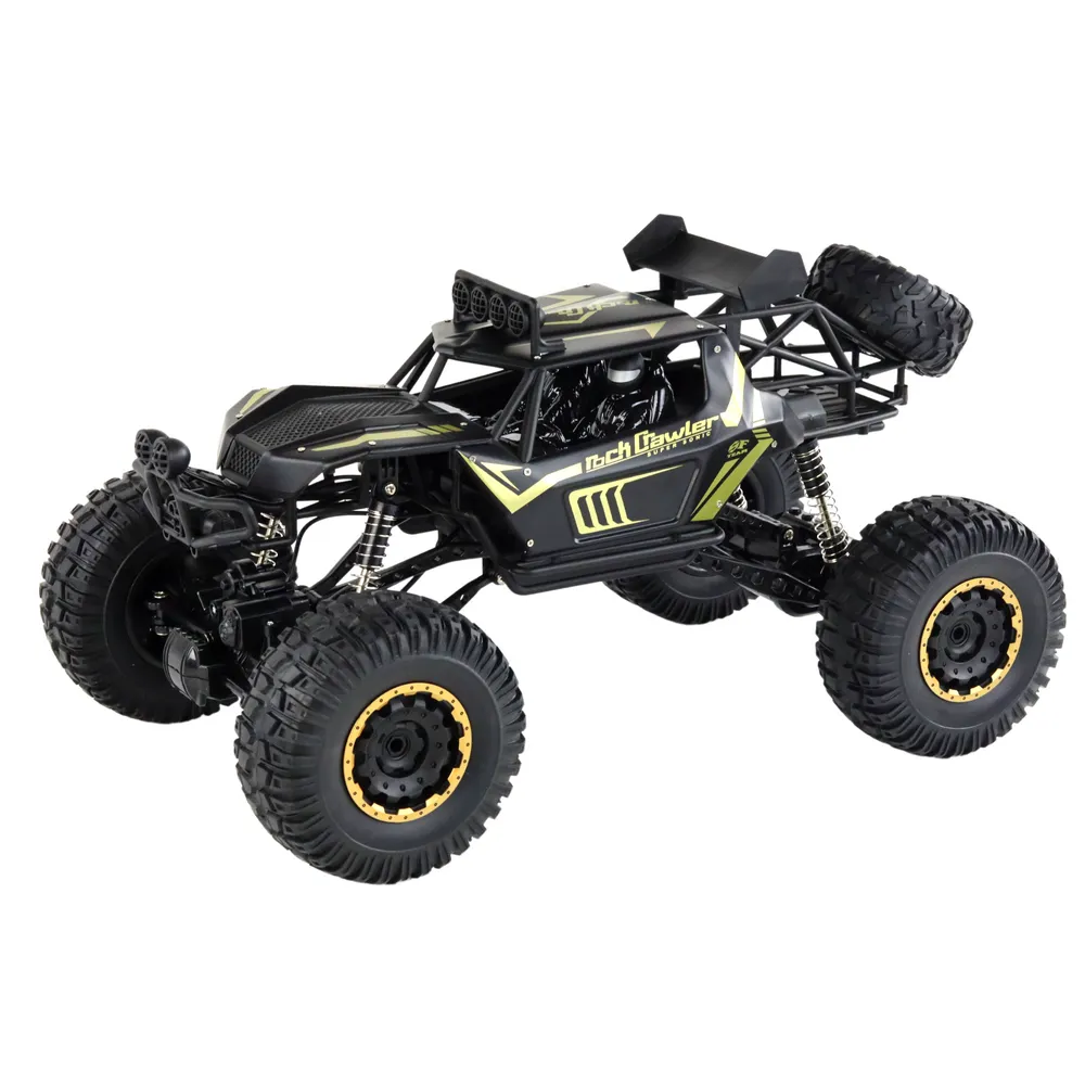 Widok dużego auta RC z napędem 4x4 i gumowymi oponami