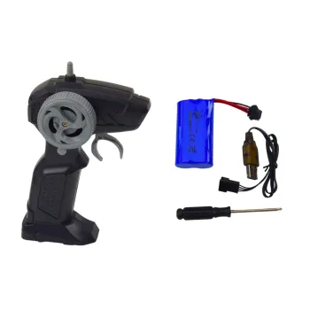 Auto terenowe RC w skali 1:8 na tle zróżnicowanego terenu