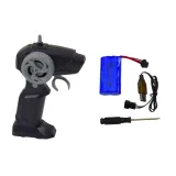 Auto terenowe RC w skali 1:8 na tle zróżnicowanego terenu