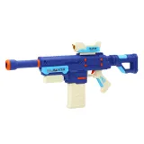 Pistolet na wodę M416 niebieski 500ml z ergonomicznym uchwytem z bliska