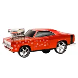 Zbliżenie na pilota autka driftującego 1:18 z efektami świetlnymi