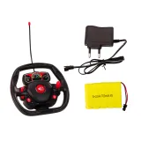 Sportowy samochód zdalnie sterowany RC na zewnątrz z otwartym bagażnikiem