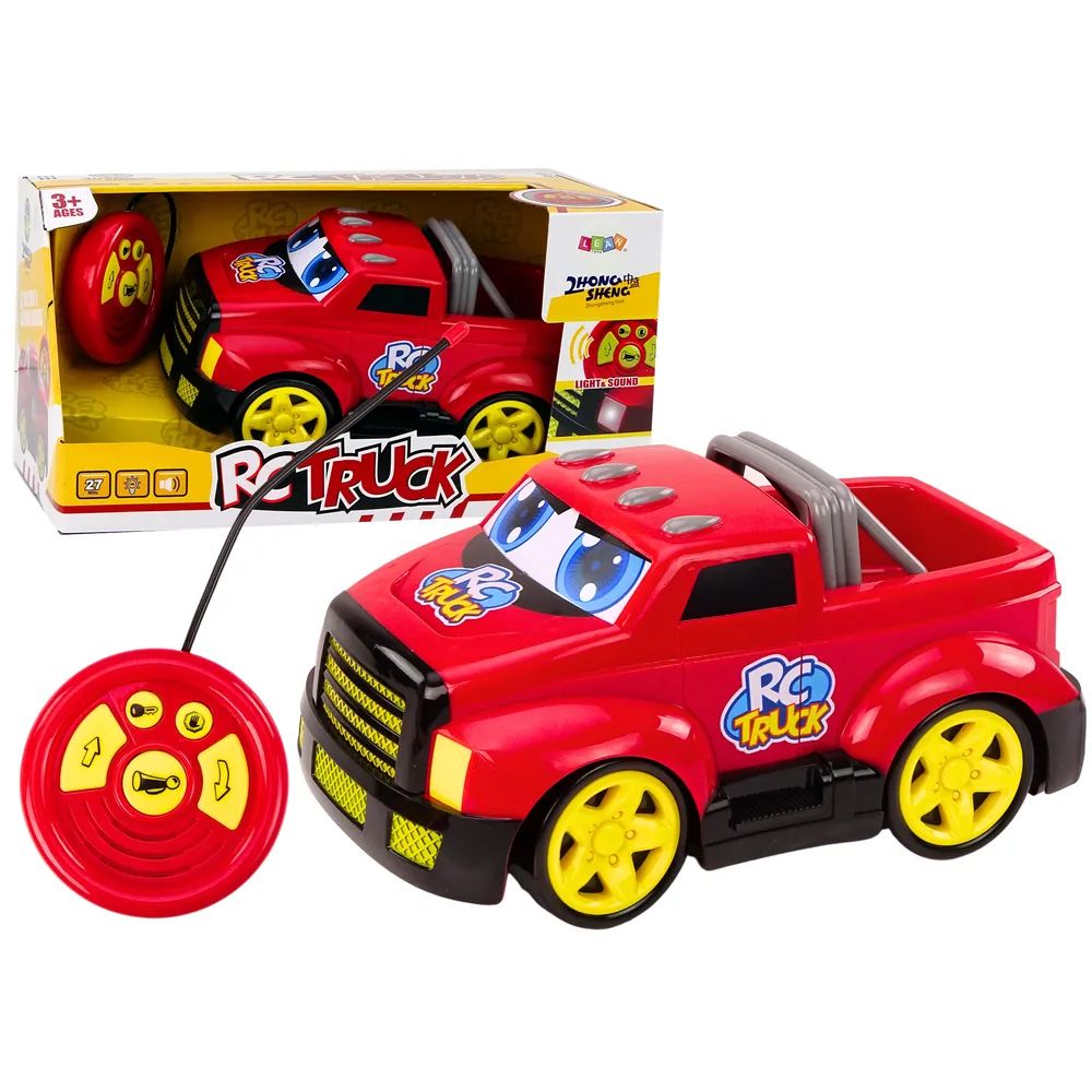 Czerwone autko kreskówkowe z pilotem, gotowe do dziecięcej zabawy