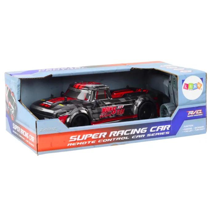 Detail gumowych opon zdalnie sterowanego samochodu pick-up RC