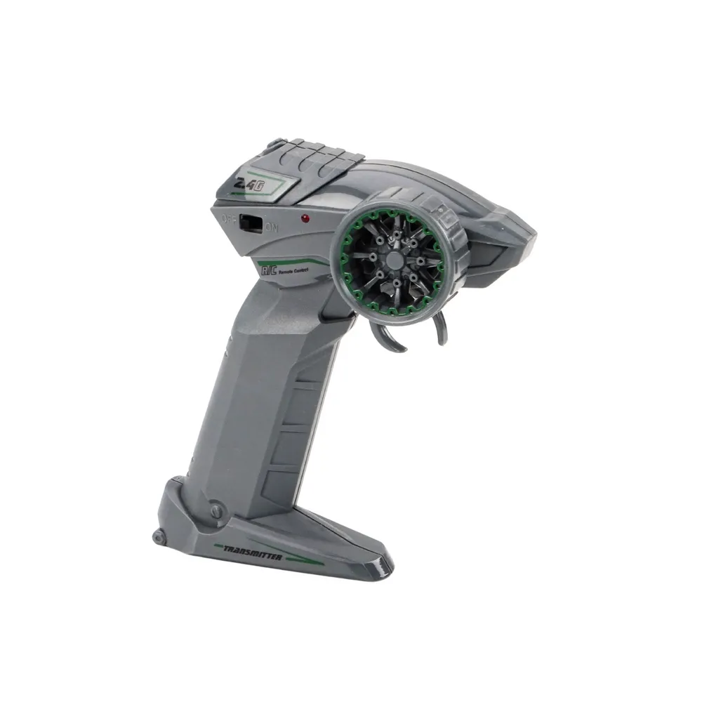 Szczegółowy widok zielonego samochodu RC do driftu na białym tle