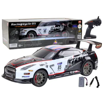 Duże auto sportowe RC 1:8 z efektami świetlnymi na białym tle