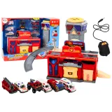 Baza straż pożarna i szpital z wieżą oraz 6 pojazdami ratunkowymi dla dzieci