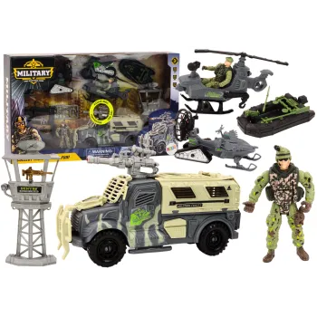 wojskowy wóz bojowy z akcesoriami dla dzieci na białym tle