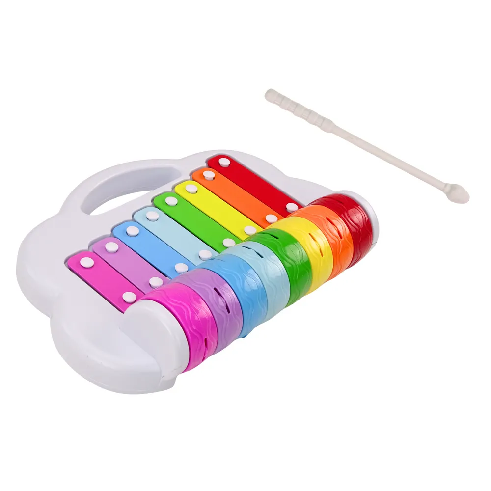 Zbliżenie na tęczowe klawisze cymbałków dla dzieci