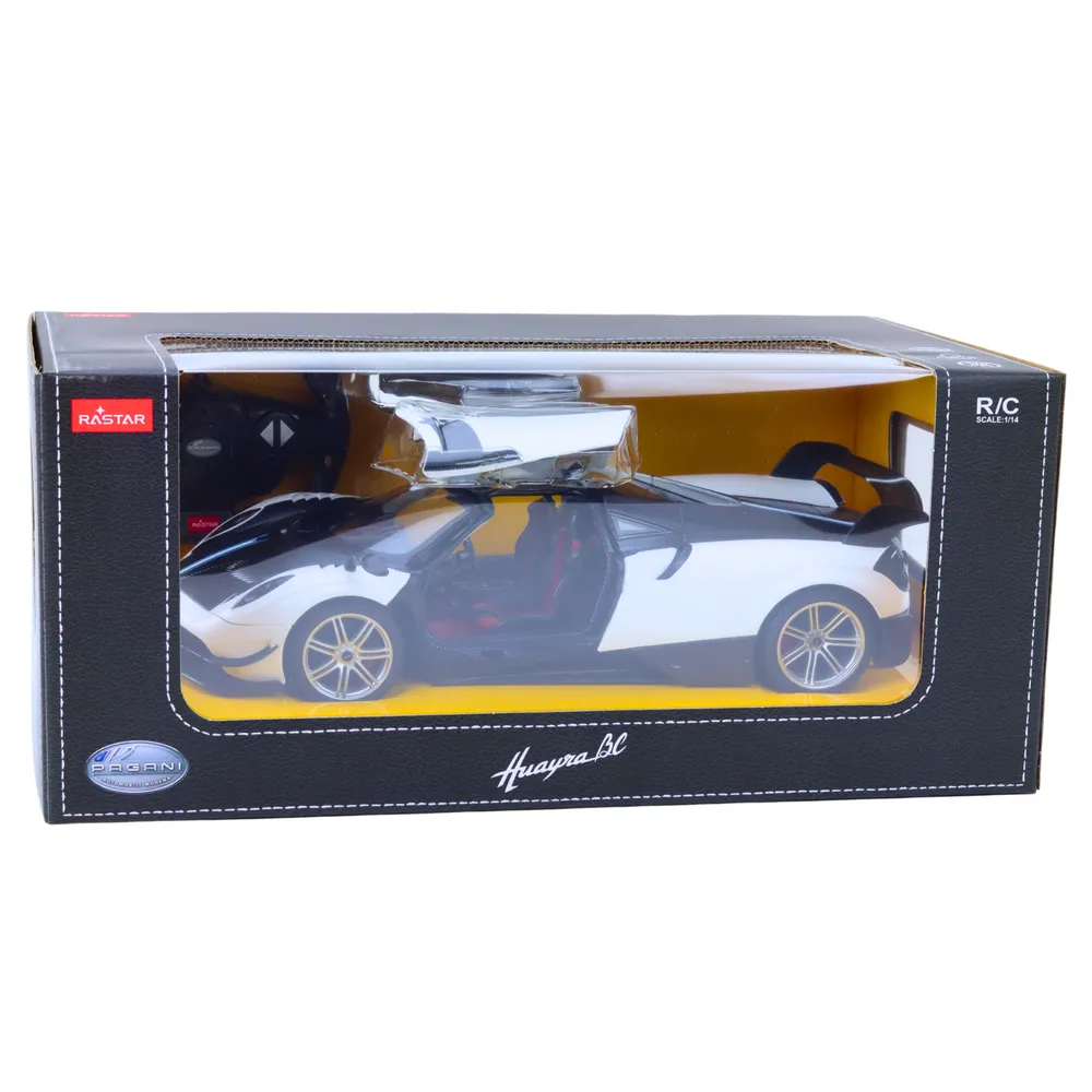 Auto RC Pagani Huayra BC 1:14 podczas jazdy z otwartymi drzwiami