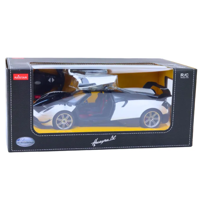 Auto RC Pagani Huayra BC 1:14 podczas jazdy z otwartymi drzwiami