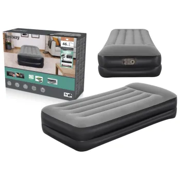 Materac welurowy Bestway 67401 z pompką elektryczną rozłożony na podłodze