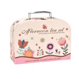Dziecięcy zestaw herbaciany z talerzykami i filiżankami w praktycznej walizce