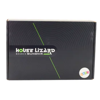 Pistolet wodny z akumulatorem i zestawem ładowania – widok zestawu