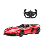 Detal czerwonego modelu RC Lamborghini Aventador Cabrio z otwartym dachem