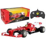 Model zdalnie sterowanego Ferrari F1 w skali 1:18 w czerwonym kolorze