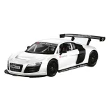 Model Audi R8 RC 1:18 w dynamicznej pozie na stole