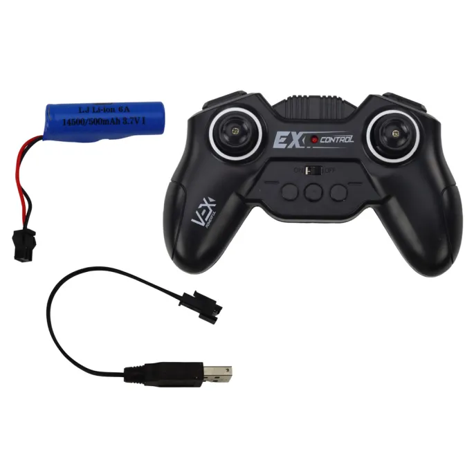 Duże gumowe koła autobusu zdalnie sterowanego na tle podłogi