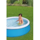 Szybki montaż basenu dziecięcego Bestway w ogrodzie