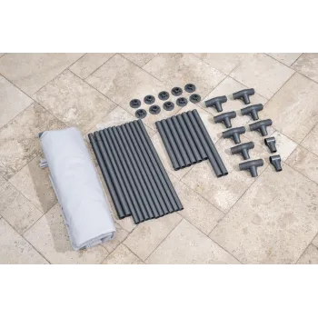 Widok wnętrza beczki do kąpieli lodowej Bestway podczas użytkowania