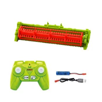 Realistycznie wykonany kombajn do zboża z dużymi gumowymi kołami