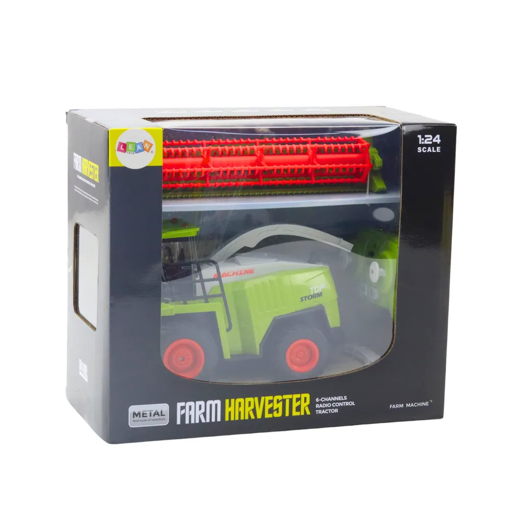 Zbliżenie na szczegółowe elementy kombajnu rolniczego RC 2.4G