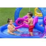 Plac zabaw z odłączaną zjeżdżalnią i pojemnym brodzikiem wodnym