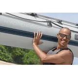 Ponton dla 5 osób przygotowany do wodowania na plaży