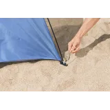 Namiot Bestway 68105 z ochroną UV ustawiony na trawie podczas pikniku