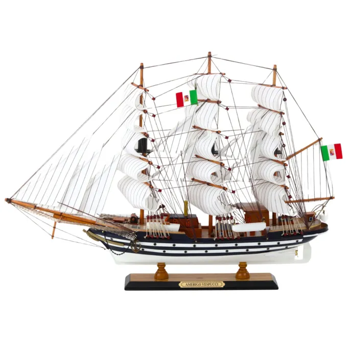 Model kolekcjonerski żaglowca Amerigo Vespucci w stylu marynistycznym