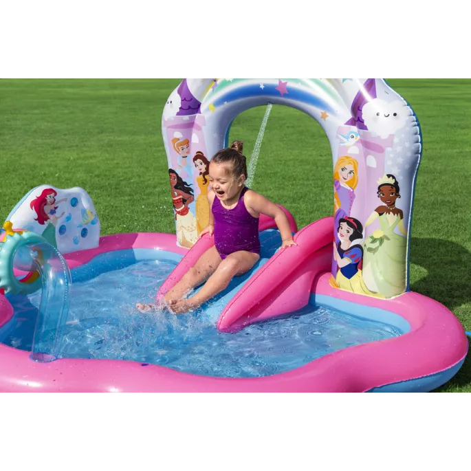 Zjeżdżalnia z łukiem wodnym w placu zabaw Disney Bestway 9103Y