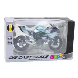 Realistyczny motocykl kolekcjonerski w skali 1:12 na tle opakowania