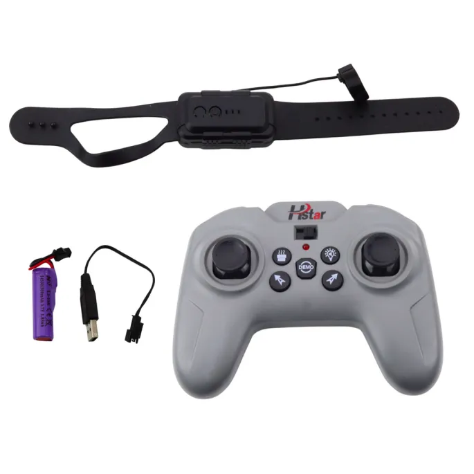 Samochód RC z efektem dymu oraz intensywnymi światłami LED na torze