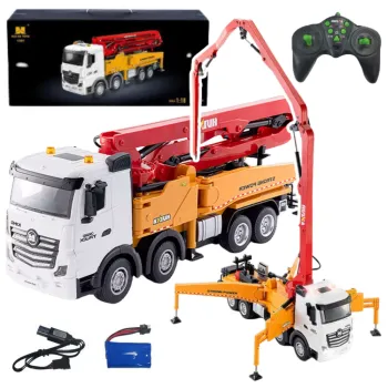 Zdalnie sterowana żółta ciężarówka betonowa Huina 1:18 na białym tle