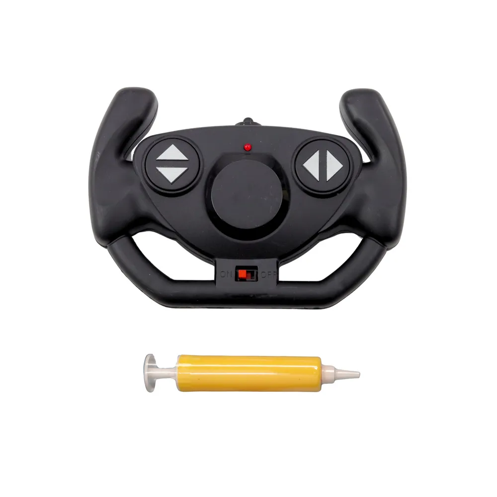 Zabawkowa łódź RC z solidnego tworzywa i PCV na jeziorze