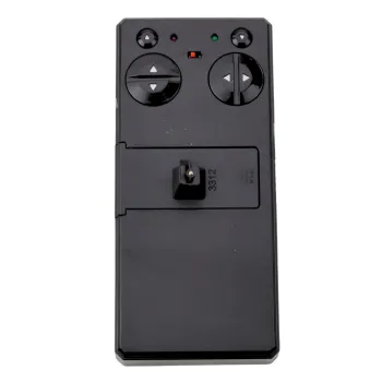 Zestaw łodzi RC z akumulatorem i pilotem, widok z góry