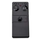 Zestaw łodzi RC z akumulatorem i pilotem, widok z góry